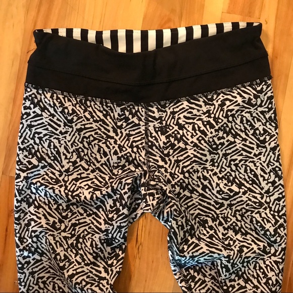 LULULEMON Run: Inspire Crop II Mini Brushed Animal - Picture 4 of 8